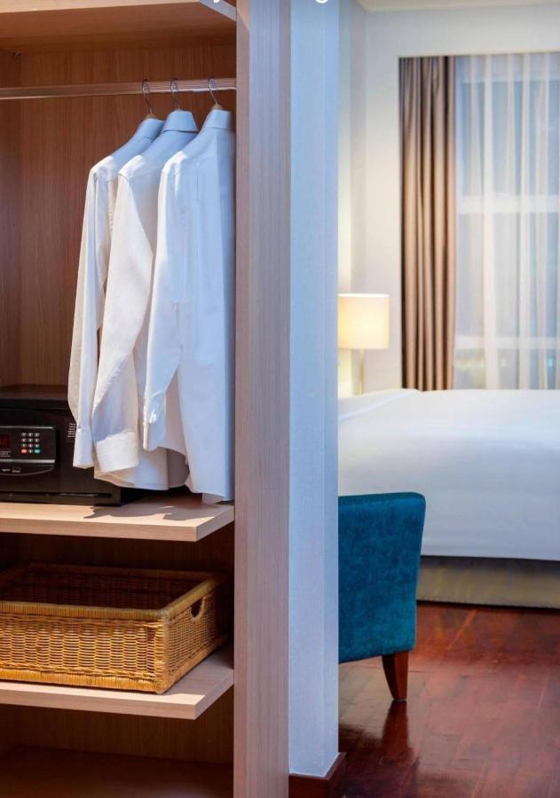Two Bedrooms, Two Bathrooms, Fully Furnished, Executive